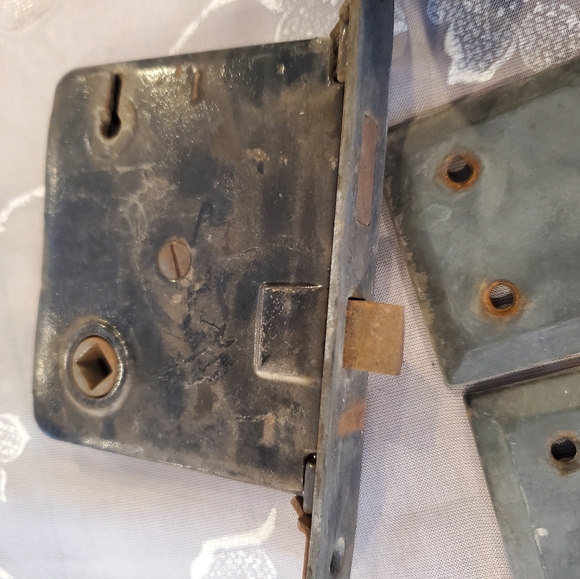 Vintage Americana Copper Based Door knob assembly - Picture 2 of 4